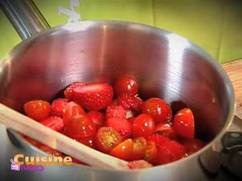 Recette Vido : dessert aux fraises et tomates