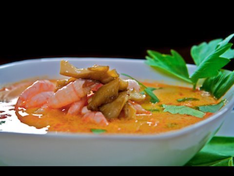 Recette Vido :  soupe de pleurotes et crevettes